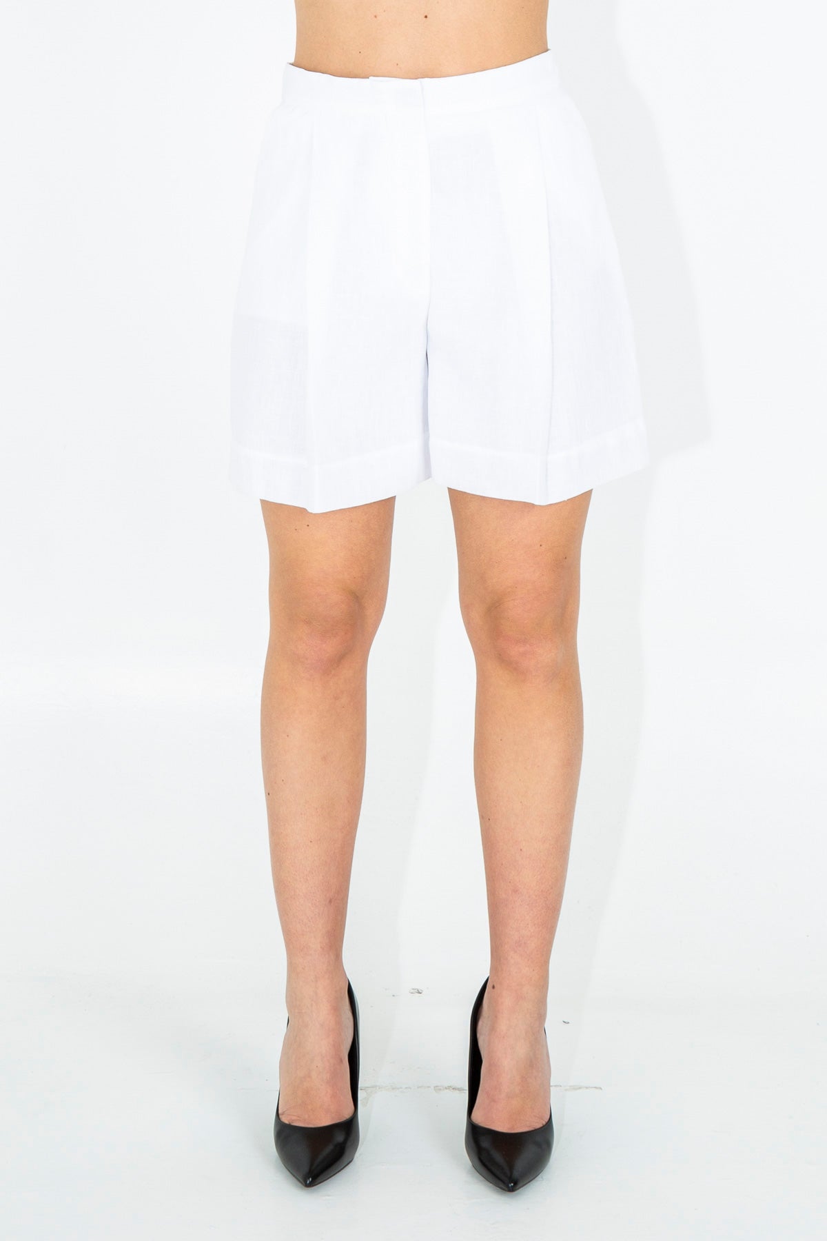 Linen shorts