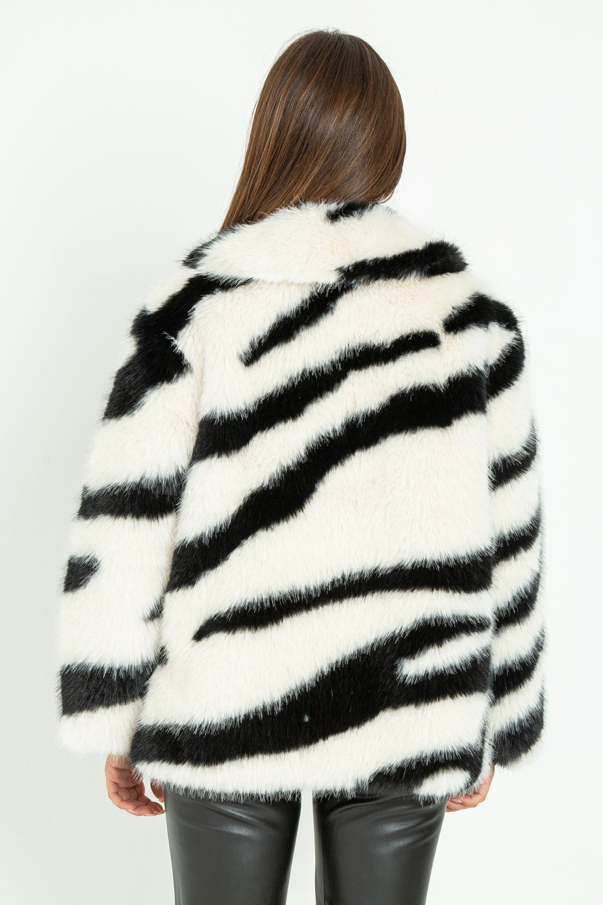 Pelliccia eco-fur zebrata