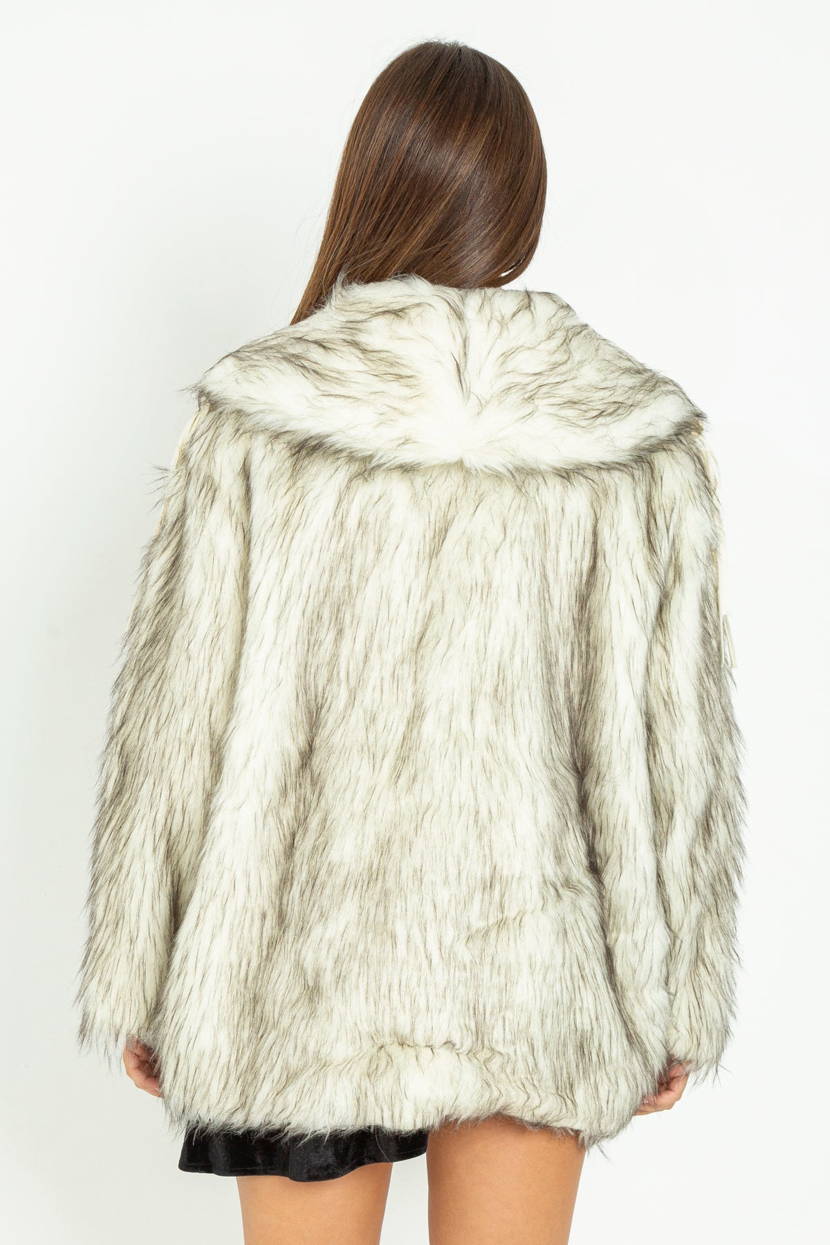 Pelliccia eco-fur con frange