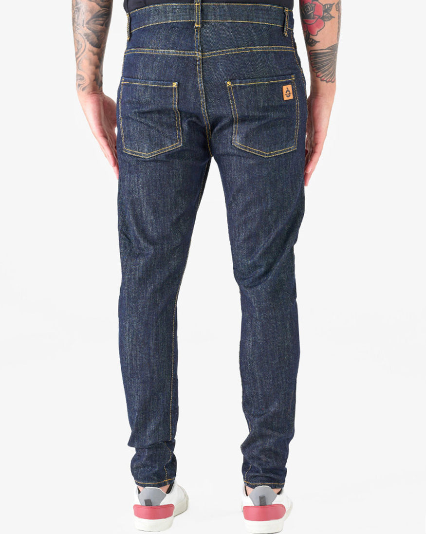 Clean regular jeans