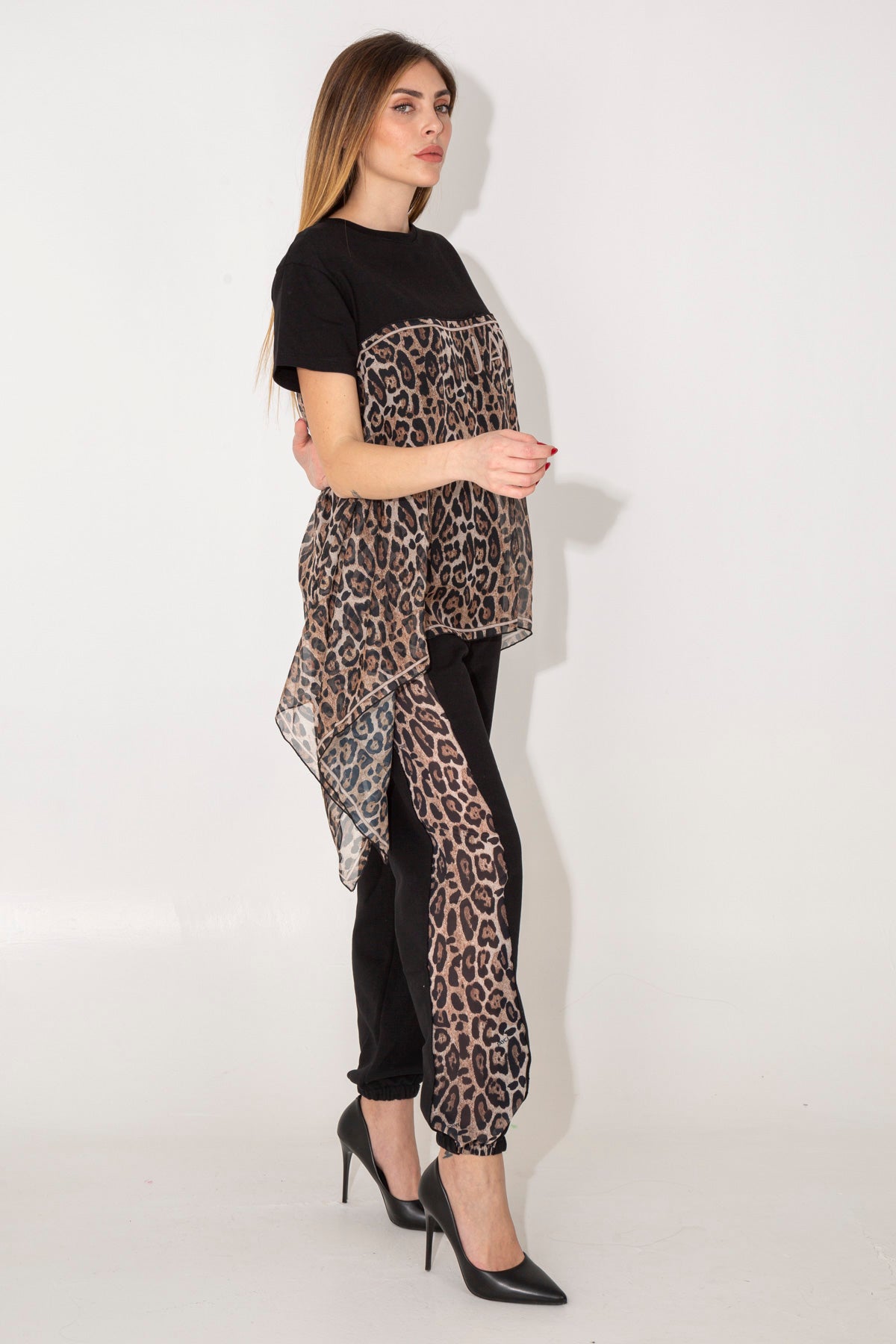 Tracksuit trousers with animalier details