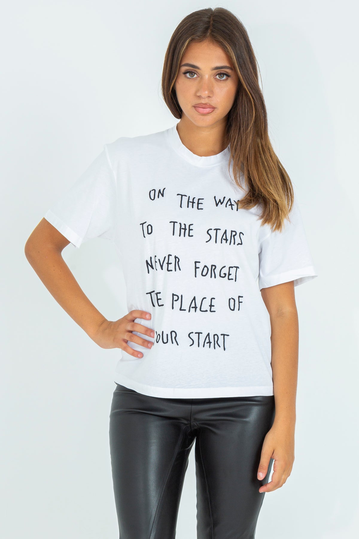 T-shirt con frase motivazionale