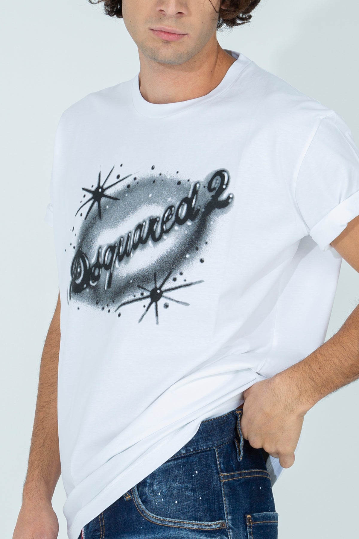 T-shirt con stampa frontale logata